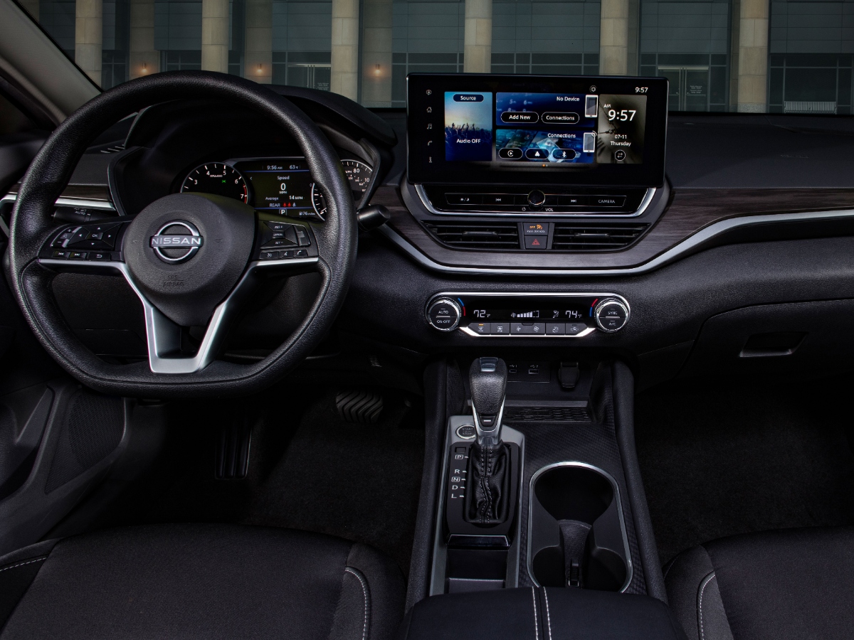 2025 Toyota Camry Vs 2025 Nissan Altima Comparison 2025-toyota-camry-vs-2025-nissan-altima-comparison